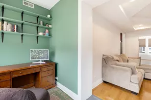 1437 W Greenleaf Ave, Chicago, IL 60626 - Photo 6