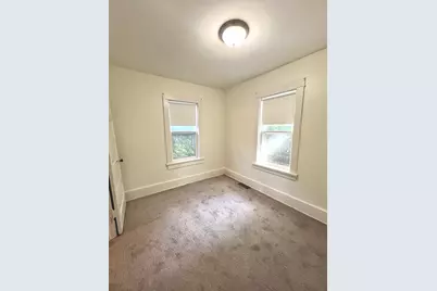 159 S Commonwealth Avenue, Aurora, IL 60506 - Photo 6