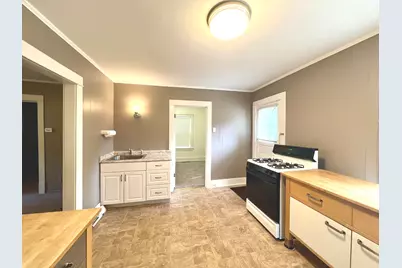 159 S Commonwealth Avenue, Aurora, IL 60506 - Photo 2