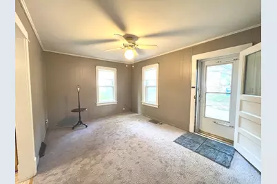 159 S Commonwealth Avenue, Aurora, IL 60506 - Photo 4