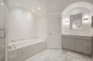 3814 N Greenview Ave, Chicago, IL 60613 - Photo 16