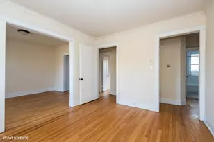 5139 W Windsor Ave, Chicago, IL 60630 - Photo 2