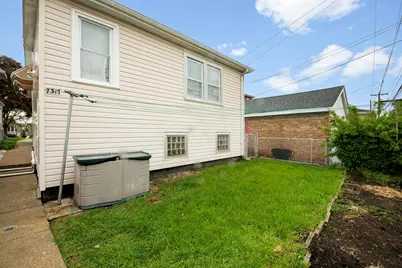 7317 W Pensacola Avenue, Norridge, IL 60706 - Photo 16