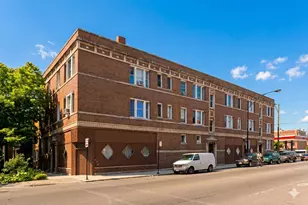 1945 W Augusta Ave, Chicago, IL 60622 - Photo 1