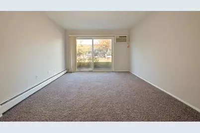 869 Trace Drive #104, Buffalo Grove, IL 60089 - Photo 2