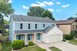 661 Thompson Blvd, Buffalo Grove, IL 60089 - Photo 1
