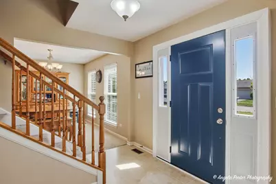 6820 Ayre Drive, McHenry, IL 60050 - Photo 2