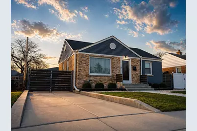 9611 Reeves Court, Franklin Park, IL 60131 - Photo 2