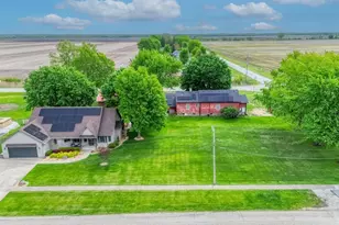 104 N Cedar St, Gardner, IL 60424 - Photo 4