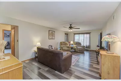 104 N Cedar Street, Gardner, IL 60424 - Photo 16