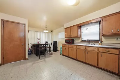 13921 S Stewart Avenue, Riverdale, IL 60827 - Photo 4