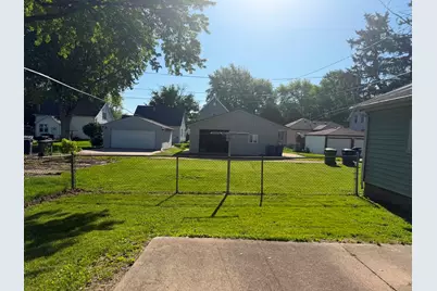 2345 Dunham Street, Clinton, IA 52732 - Photo 18