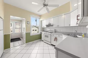 2831 N Kildare Ave, Chicago, IL 60641 - Photo 10