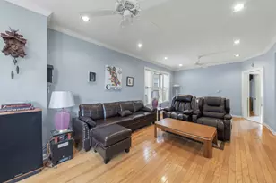 2831 N Kildare Ave, Chicago, IL 60641 - Photo 4