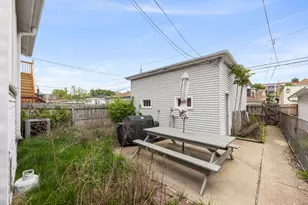 2831 N Kildare Ave, Chicago, IL 60641 - Photo 20