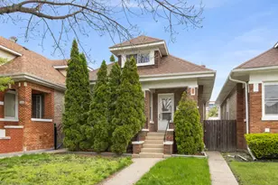 2831 N Kildare Ave, Chicago, IL 60641 - Photo 2