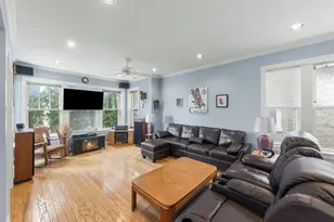 2831 N Kildare Ave, Chicago, IL 60641 - Photo 6