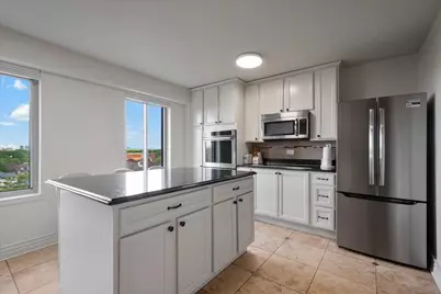6833 N Kedzie Avenue #701, Chicago, IL 60645 - Photo 14