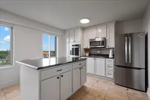 6833 N Kedzie Ave, Chicago, IL 60645 - Photo 14