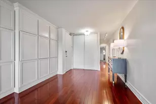 6833 N Kedzie Ave, Chicago, IL 60645 - Photo 4