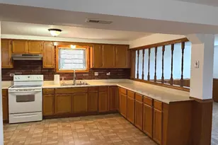 5347 W 53rd Pl, Chicago, IL 60638 - Photo 4