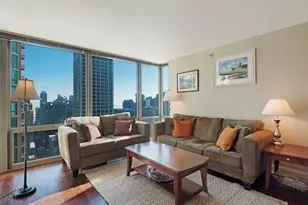 2 E Erie St, Chicago, IL 60611 - Photo 2