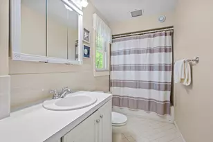 724 Maclean Ave, Kenilworth, IL 60043 - Photo 16
