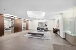 240 E Illinois St, Chicago, IL 60611 - Photo 32