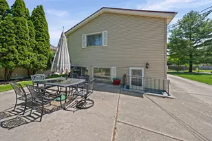 530 N Westwood Ave, Lombard, IL 60148 - Photo 6