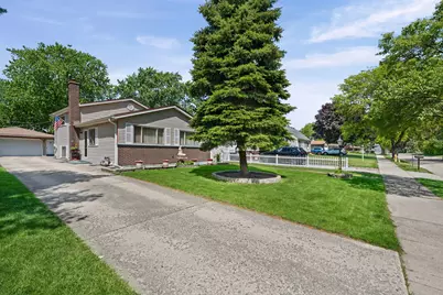 530 N Westwood Avenue, Lombard, IL 60148 - Photo 2