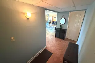 9375 Landings Ln, Des Plaines, IL 60016 - Photo 2