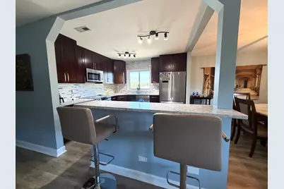 9375 Landings Lane #404, Des Plaines, IL 60016 - Photo 10