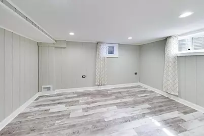 2055 Walnut Circle, Northbrook, IL 60062 - Photo 18