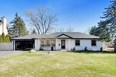 2055 Walnut Circle, Northbrook, IL 60062 - Photo 1