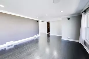 2055 Walnut Cir, Northbrook, IL 60062 - Photo 10