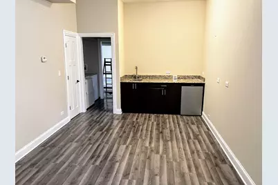 3650 W Diversey Avenue #1Rear, Chicago, IL 60647 - Photo 4