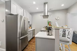 2451 W Rice St, Chicago, IL 60622 - Photo 4