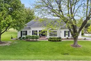30819 Royal Oak Rd, Genoa, IL 60135 - Photo 2