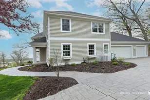 1330 Prestwick Dr, Lake Geneva, WI 53147 - Photo 2