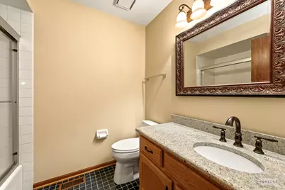2340 Ridgewood Road, Lisle, IL 60532 - Photo 30