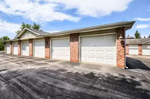 11535 Settlers Pond Way, Orland Park, IL 60467 - Photo 20