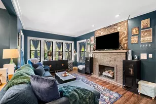 4027 N Southport Ave, Chicago, IL 60613 - Photo 2
