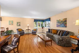 1016 Longmeadow Dr, Glenview, IL 60025 - Photo 4