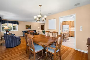 1016 Longmeadow Dr, Glenview, IL 60025 - Photo 6