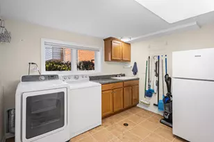 1016 Longmeadow Dr, Glenview, IL 60025 - Photo 16