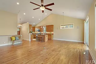 40491 N S Newport Dr, Antioch, IL 60002 - Photo 10