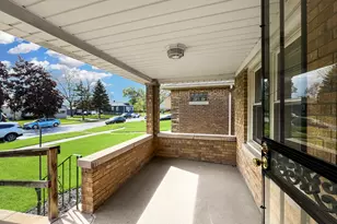 510 Price Ave, Calumet City, IL 60409 - Photo 2