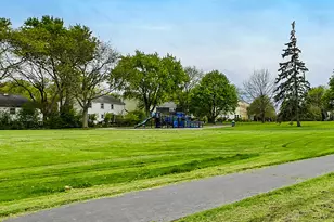 1336 Fairfax Ln, Buffalo Grove, IL 60089 - Photo 28