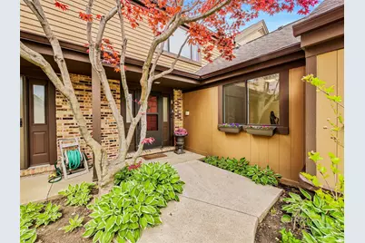 1336 Fairfax Lane, Buffalo Grove, IL 60089 - Photo 2