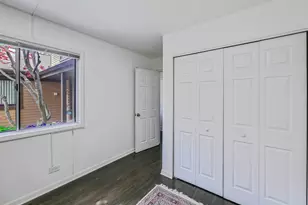1336 Fairfax Ln, Buffalo Grove, IL 60089 - Photo 12